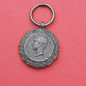 Pendentif antique de médaille de guerre en bronze de Belgique du prisonnier politique 1914 1918, Médaille du Prisonnier, pendentif de médaille de la Première Guerre