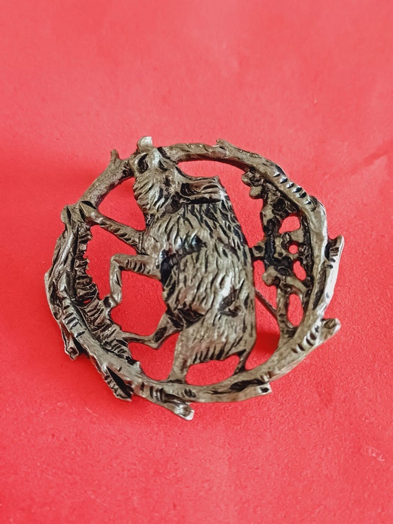 Vintage South German silver plated hunter brooch … - image 3