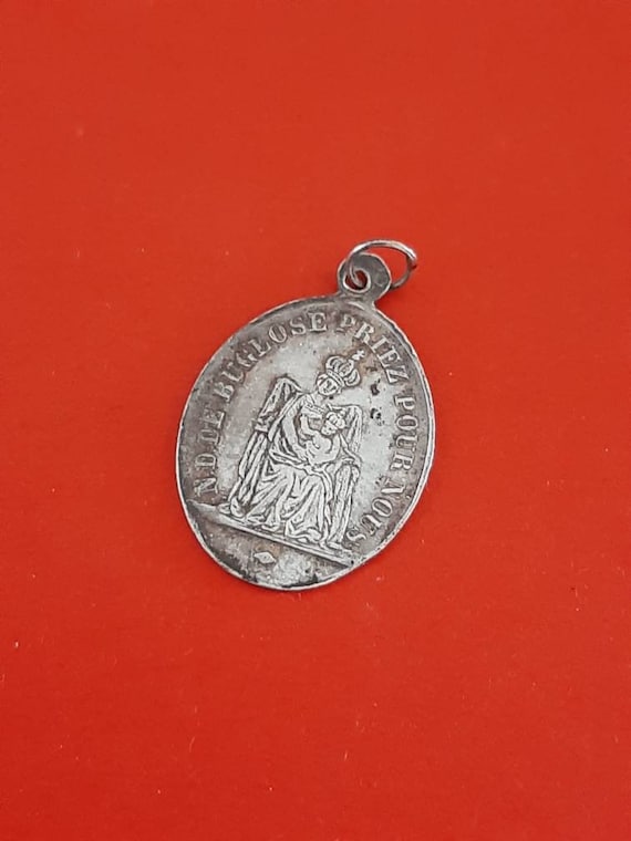 Vintage religious Catholic silver plated medal pe… - image 1