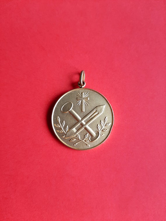 Belgium medal pendant from Het Algemeen Christelijk Vakverbond (ACV), Confédération des syndicats chrétiens, vakbond medaille, trade union