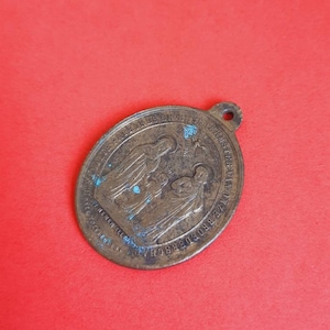 Vintage religious Catholic oval bronze medal pendant of the Holy family, St Josef, Mary and Jesus Child, Arch Brotherhood of the Holy Family