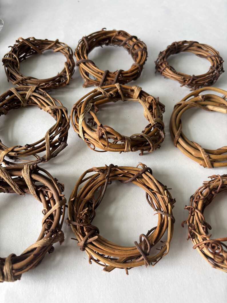 Small Grapevine Wreaths (set of 10), Natural Vine Rings for Crafts - Etsy