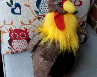 Lovely plush chicken by Gisela Graham/gc/90s