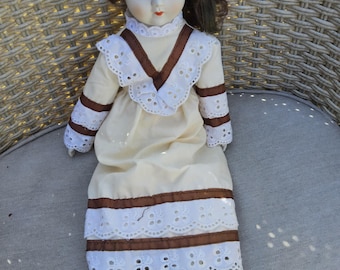 1980s bisque doll 'Waldas Cousin' lovely doll /gc/
