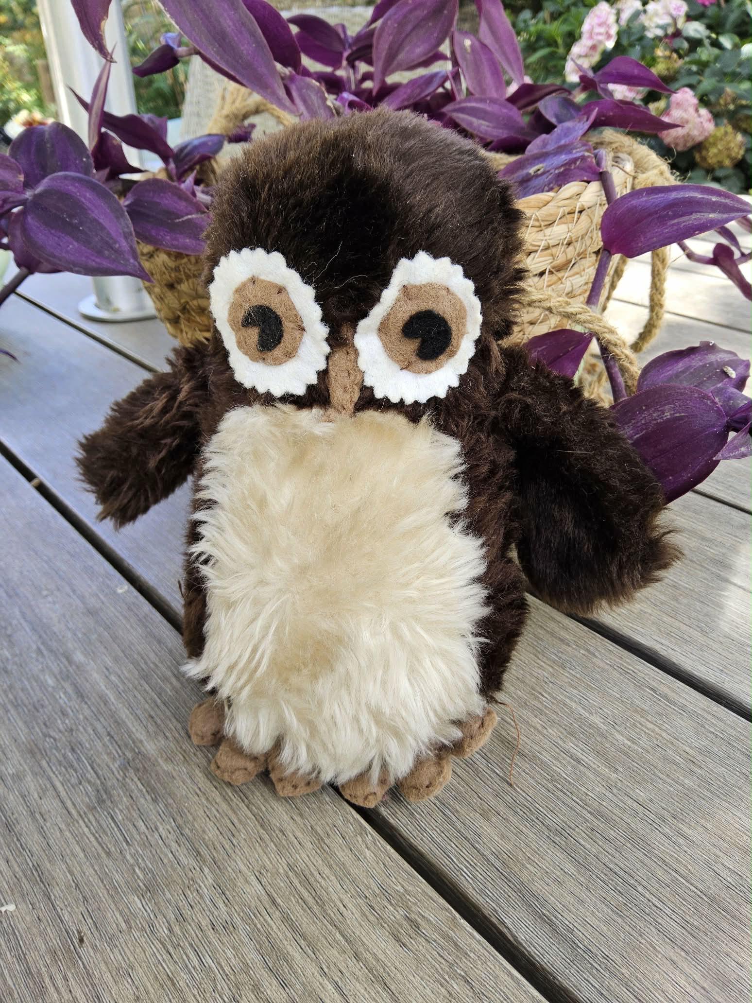 Cute little Healey toys plush owl, 70s. C30