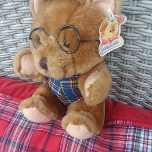 Ours Pms assis/ Patamates/ avec étiquette de carte/ Adorable/super cadeau des années 80