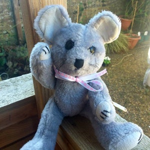 Salco mouse/very sweet/label/80s/gc/ 10&quot; high C18