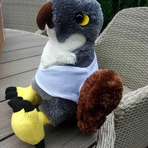 Peluche de águila de Anantara/The Palm Dubai Resort/años 90/C9