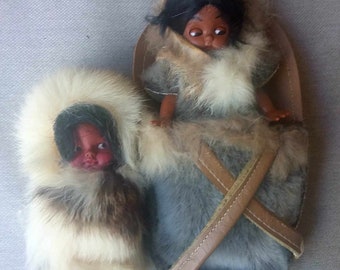 2 little dolls/real fur clothes/60s/gc