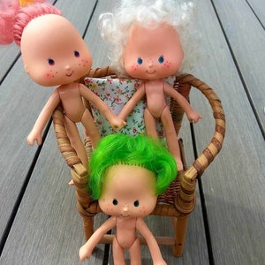 3 poupées sablées aux fraises/1979/gc