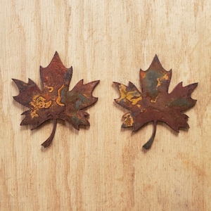 Feuilles d'érable en métal 3,5 pouces Art de décoration d'automne rouillé