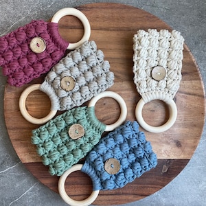 Crochet Kitchen Towel Holder, Farmhouse Decor, Housewarming Gift, Kitchen Essentials, Teacher Gift, Gift for Mom, Home Decor, Hand Towel