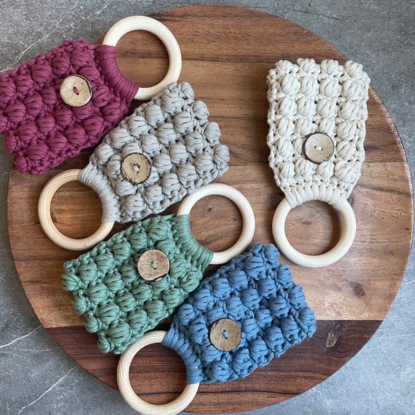 Crochet Kitchen Towel Holder, Farmhouse Decor, Housewarming Gift, Kitchen Essentials, Teacher Gift, Gift for Mom, Home Decor, Hand Towel