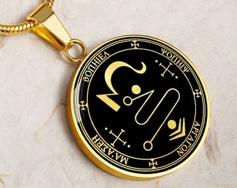 Collar con colgante del Arcángel Jofiel, joyería con sigilo de oro y moneda de plata.