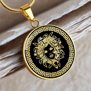 Medusa Necklace Pendant Gold Silver Jewelry Greek Mythology