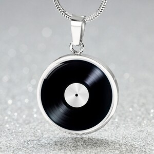 Vinyl Record Music Necklace Pendant Jewelry Gold Gift Silver Charm Luxury Necklace (Silver)