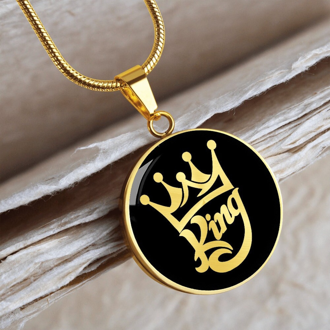 Buy King Necklace Men's Crown Pendant Jewelry Charm Gold Silver Online in  India