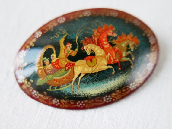 Vintage Russian Lacquer Brooch-Hand Painted-Signed