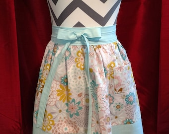 Retro style half apron