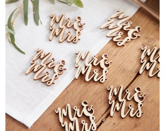 Gorgeous Wooden Mr & Mrs Confetti