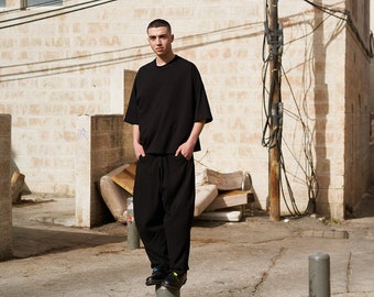 Men's Black oversize T-Shirt, Elevate Your Style with this cool Plain black Shirt for everyday