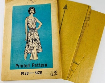 Vintage Mail Order Sewing Printed Pattern Dress Sz 12 Factory Folded 9133