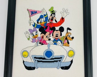 Disney Mickey Minnie Mouse Amigos Donald Daisy Goofy Coche enmarcado Aguja