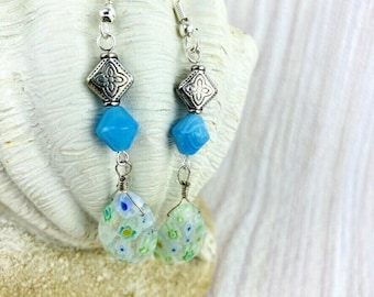 Millefiori Floral Glass Dangle azul Bicone pendientes plata tono hecho a mano