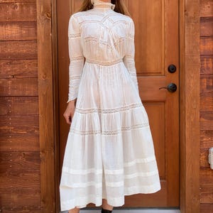 Edwardian Lace Cotton Tea Dress Embroidered Embroidery Victorian 1800s Antique lawn wedding dress waist 25/26