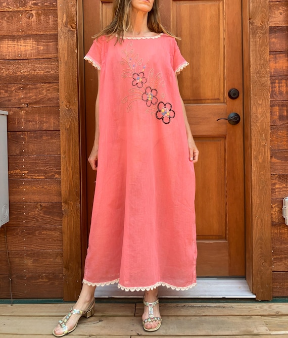 pink red dressing gown Urban Threads fleece dressing gown in pink and red stripe