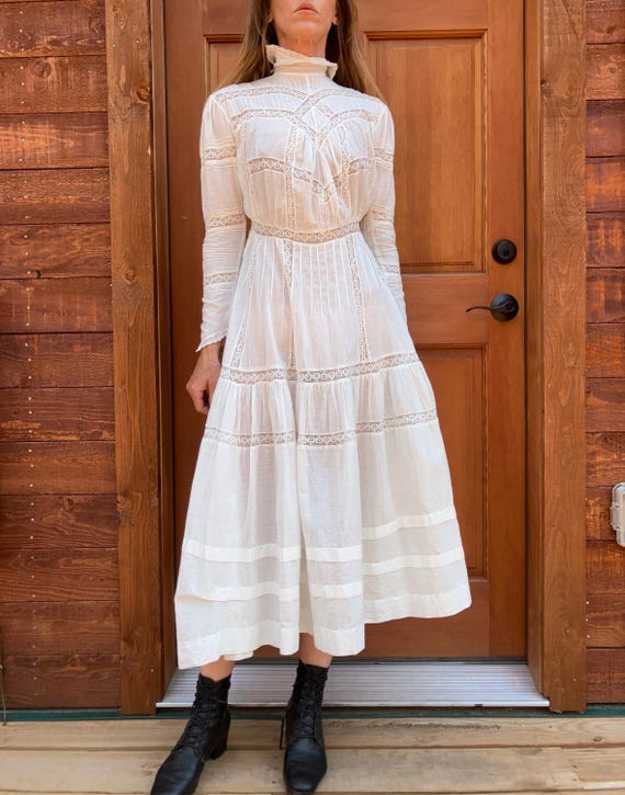 Antique Edwardian Lace Cotton Dress: Embroidered Victorian Tea Gown, 25/26 Waist