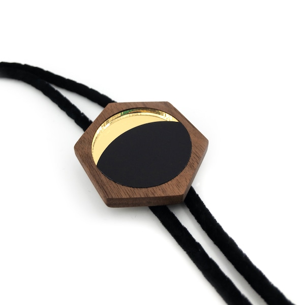 Black and Gold Bolo Tie | MINIMA-MAXIMA