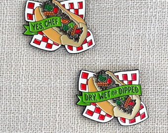 Chicago Italian Beef enamel pin – How do you like your beef? No matter your taste, our yummy pin's got ya covered! Chicago Gift, Yes Chef