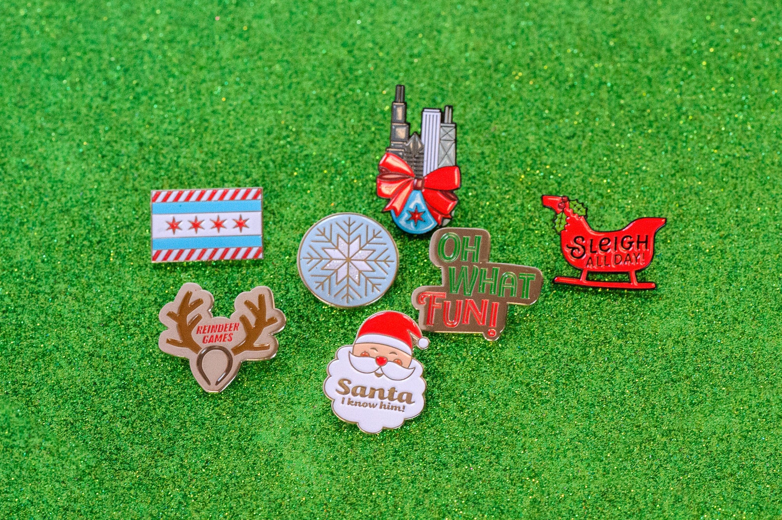 Holiday Chicago Enamel Pin Chicago Skyline Gets Gussied up Etsy