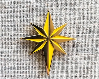 Gold Christmas Star enamel pin – Accessorize with this shiny gold Christmas pin! Great stocking stuffer gift! Perfect gift for her!