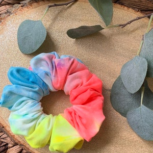 Tie Dye Regular Scrunchie, Handmade scrunchie, Limited edition scrunchie, Hair Tie, Wide elastic hair scrunchie.