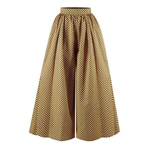 Pu&ograve; includere: Pantaloni a gamba larga con stampa geometrica gialla e nera. I pantaloni hanno vita alta e una vestibilit&agrave; ampia e fluida.