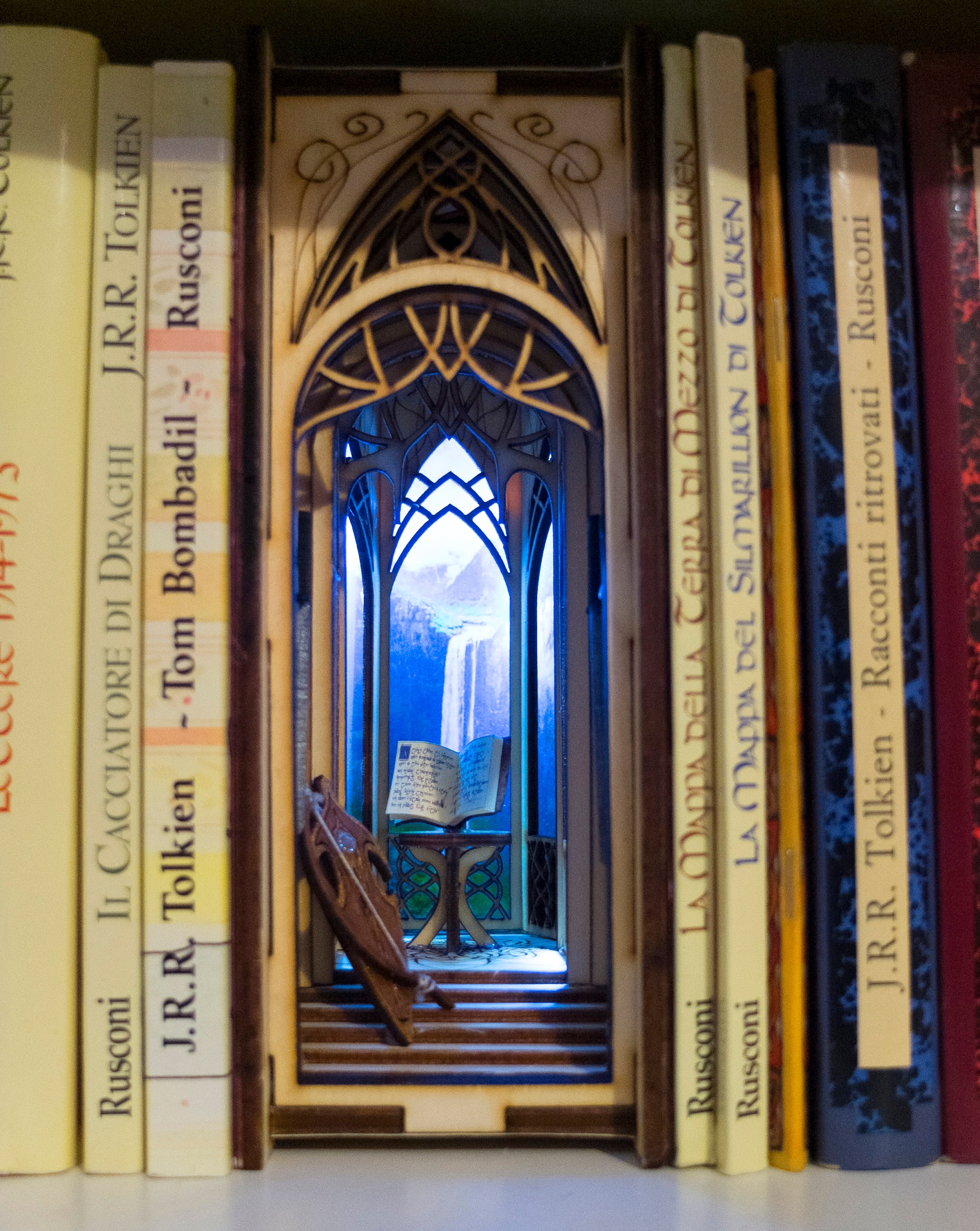 Book Nook Bookshelf Insert Magic Alley Book END Library Decor Miniature  Decoration Between Books Bookshelf Diorama Wizarding Alley -  Norway