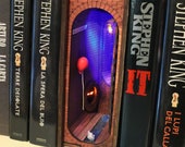 Red balloon Diorama Bookshelf Insert