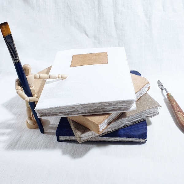 Carnet de croquis aquarelle (A5), papier coton, bords tavelés, couverture souple, +/- 120 g/m², presse à froid, fait main, 2 tailles : A4 (XL) et A5 (L)