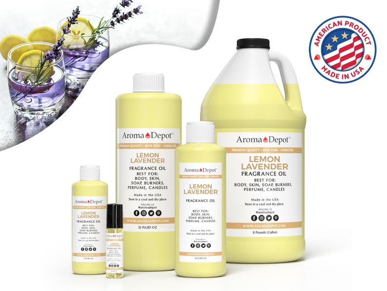 Pu&ograve; includere: Quattro bottiglie di olio di fragranza alla lavanda e limone di diverse dimensioni, di Aroma Depot. Le bottiglie sono gialle e hanno un'etichetta con il nome del prodotto e la descrizione. La bottiglia pi&ugrave; grande &egrave; un gallone. La bottiglia pi&ugrave; piccola &egrave; una bottiglia roll-on da 10 ml. Le bottiglie sono su uno sfondo bianco con un bicchiere di limonata e fiori di lavanda.