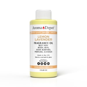 Pu&ograve; includere: Una bottiglia gialla di olio di fragranza alla lavanda e limone, etichettata "Aroma Depot" con il testo "Qualit&agrave; Premium - 100% Puro - Non diluito". La bottiglia &egrave; etichettata "Ideale per: Corpo, Pelle, Sapone, Bruciatori, Profumo, Candele". La bottiglia &egrave; da 1 oncia liquida ed &egrave; realizzata negli Stati Uniti.