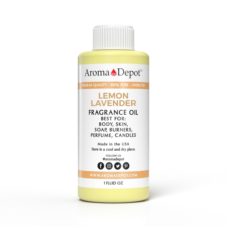 Pu&ograve; includere: Una bottiglia gialla di olio di fragranza alla lavanda e limone, etichettata "Aroma Depot" con il testo "Qualit&agrave; Premium - 100% Puro - Non diluito". La bottiglia &egrave; etichettata "Ideale per: Corpo, Pelle, Sapone, Bruciatori, Profumo, Candele". La bottiglia &egrave; da 1 oncia liquida ed &egrave; realizzata negli Stati Uniti.