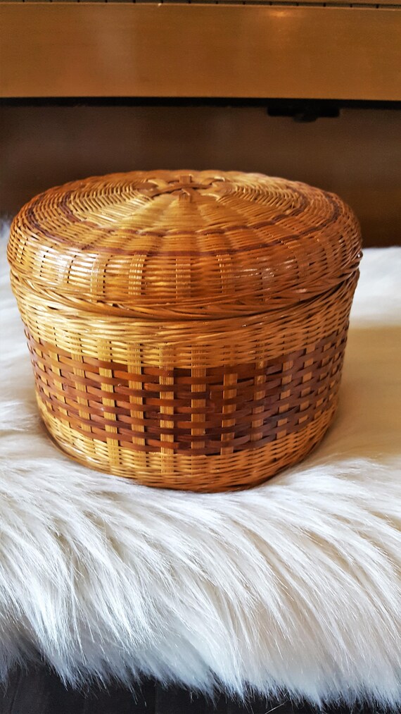 Round Wicker Basket With Lid Storage