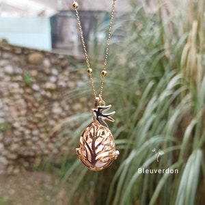 Golden tree of life and swallow pregnancy bola. Stainless steel chain