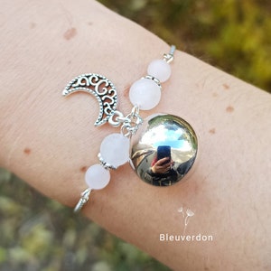 Sliding pregnancy bola bracelet with rose quartz beads. Bola bracelet version. Customizable upon request.