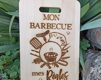 Planche à découper 20cm x 30cm mon barbecue mes règles. Gravure sur mesure possible. Planche apéro. Dessous de plat. Envoi par mondial relay