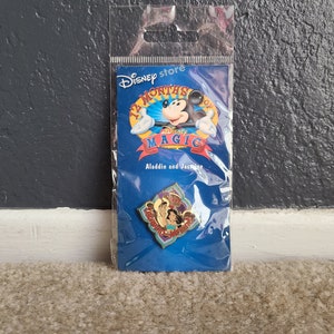 Vintage Disney RARE Months Of Magic Trading Pin Aladdin Princess Jasmine Unopened