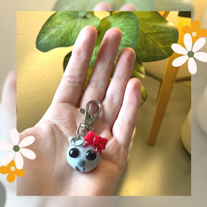 Sad Hamster Keychain zdjęcie 4