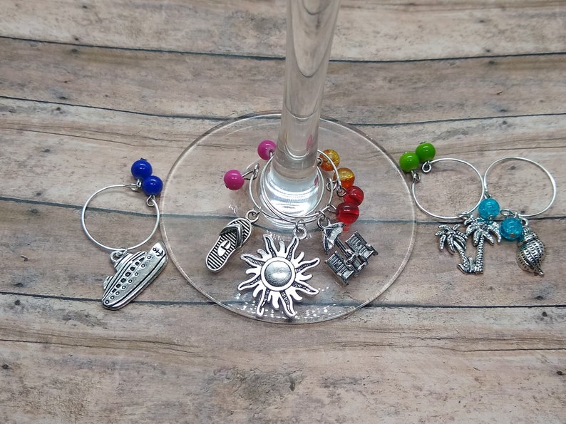 Palm Tree Wine Charm Set of 6 Tropical Wine Charms Seashell Sandal Sun Beach Chairs Cruise Ship Wine Charm Beach Wine Charms